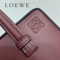 LOEWE 050 羅意威 全新postal手袋