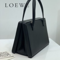 LOEWE 050-1 羅意威 全新postal手袋