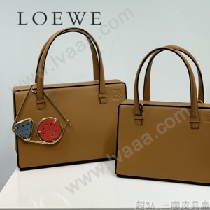 LOEWE 050-3 羅意威 全新postal手袋