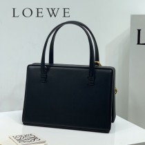 LOEWE 050-1 羅意威 全新postal手袋