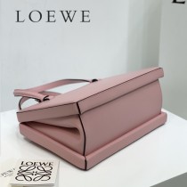 LOEWE 050-4 羅意威 全新postal手袋