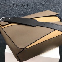 LOEWE 047-2  羅意威  Puzzle原單邮差包 专柜最新男款系列