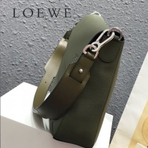 LOEWE 047  羅意威  Puzzle原單邮差包 专柜最新男款系列