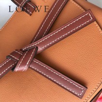 LOEWE 051-2  羅意威 新款手提馬鞍包