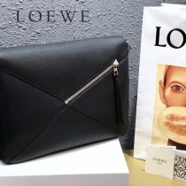 LOEWE 047-1  羅意威  Puzzle原單邮差包 专柜最新男款系列