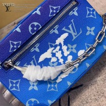 M68906-01 新款原版皮 MINI SOFT TRUNK 手袋