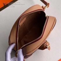 M45528 原版皮 Nicolas Ghesquière 相機包