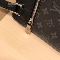 M30413 黑原版皮OUTDOOR FLAP 信使包