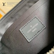 M69256 原版皮POCHETTE DISCOVERY 手袋