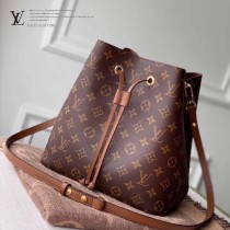 M44887 原版皮Gaston-Louis Vuitton