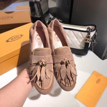 TODS 托德斯 原單秋冬独家最新爆款  羽毛流苏莫卡辛鞋