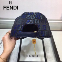 FENDI 芬迪 最新色官網款棒球帽 牛津材質 頭層牛皮 真皮帽沿，真皮調節帶