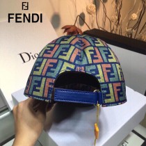 FENDI 芬迪 最新官網款棒球帽 牛津材質 頭層牛皮 真皮帽沿，真皮調節帶
