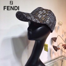 FENDI 芬迪 最新色官網款棒球帽 牛津材質 頭層牛皮 真皮帽沿，真皮調節帶