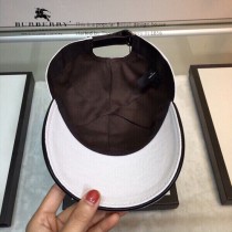 巴寶莉新款棒球帽 牛津材質 頭層牛皮 非壹般的品質