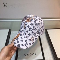 LV 路易威登LV原單帽子動物系列logo棒球帽，個性十足 高端大氣 休閑又有範 百搭款 時尚達人必備款