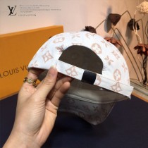 LV路易威登 春夏系列新品棒球帽 超贊的帽型，男女同款
