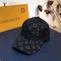 LV路易威登 春夏系列新品棒球帽 超贊的帽型，男女同款