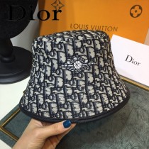 迪奧Dior與NIke耐克聯名的漁夫帽 王俊凱同款  絕對的大爆款，原單代版本