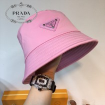 普拉達PRADA新款  櫻花粉漁夫帽