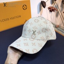 LV路易威登 春夏系列新品棒球帽 超贊的帽型，男女同款