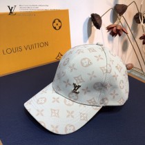 LV路易威登 春夏系列新品棒球帽 超贊的帽型，男女同款