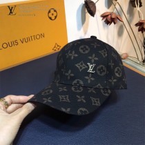 LV路易威登 春夏系列新品棒球帽 超贊的帽型，男女同款