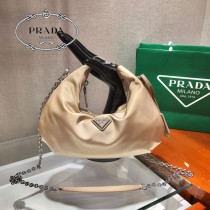 1BH172-3 PRADA普拉達新款原版皮雲朵包