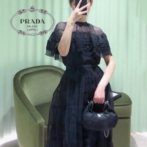 1BH172-2 PRADA普拉達新款原版皮雲朵包