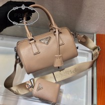 1BA846 波士頓三合壹 Prada hyper leaves三合壹枕頭包