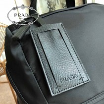 2VZ135-1 PRADA 普拉達新款原版皮 機器人雙肩背包