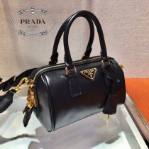 1BA846-5 波士頓三合壹 Prada hyper leaves三合壹枕頭包