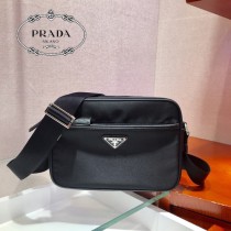 2VH048 PRADA普拉達 經典新款相機包