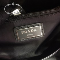 2VZ025  PRADA普拉達原版皮新款雙肩包