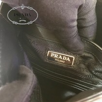 2VD019 PRADA普拉達新款原版皮男士郵差包斜挎包