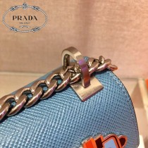 1BD127-2 PRADA普拉達原版皮公仔斜背包