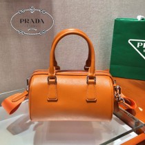1BA846-3 波士頓三合壹 Prada hyper leaves三合壹枕頭包