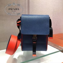 2VD019-3 PRADA普拉達新款原版皮男士郵差包斜挎包