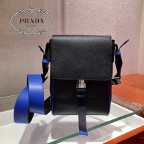 2VD019-2 PRADA普拉達新款原版皮男士郵差包斜挎包