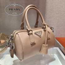 1BA846 波士頓三合壹 Prada hyper leaves三合壹枕頭包