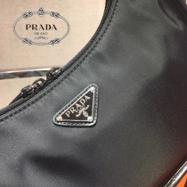 1BC115大号  PRADA普拉達新款原版皮Hobo 三合壹手提肩背斜跨包