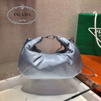 1BH172 PRADA普拉達新款原版皮雲朵包