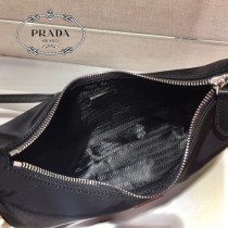 1BH172-2 PRADA普拉達新款原版皮雲朵包