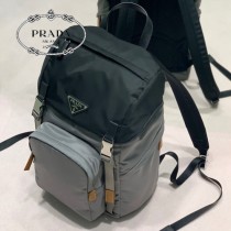 2VZ135 PRADA普拉達新款原版皮雙肩背包