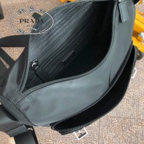 1BD671 PRADA普拉達新款原版皮郵差包