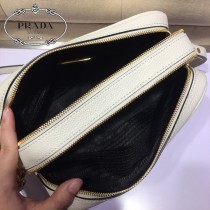 1BH082 PRADA 普拉達新款原版鹿皮紋相机包