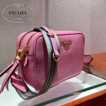 1BH082-1 PRADA 普拉達新款原版鹿皮紋相机包