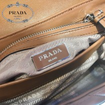 1BD232-1 PRADA普拉達單肩斜背包