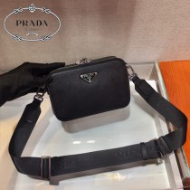 2VH070 PRADA普拉達新款相機包