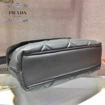 1BD231-1 PRADA普拉達大號單肩斜背包